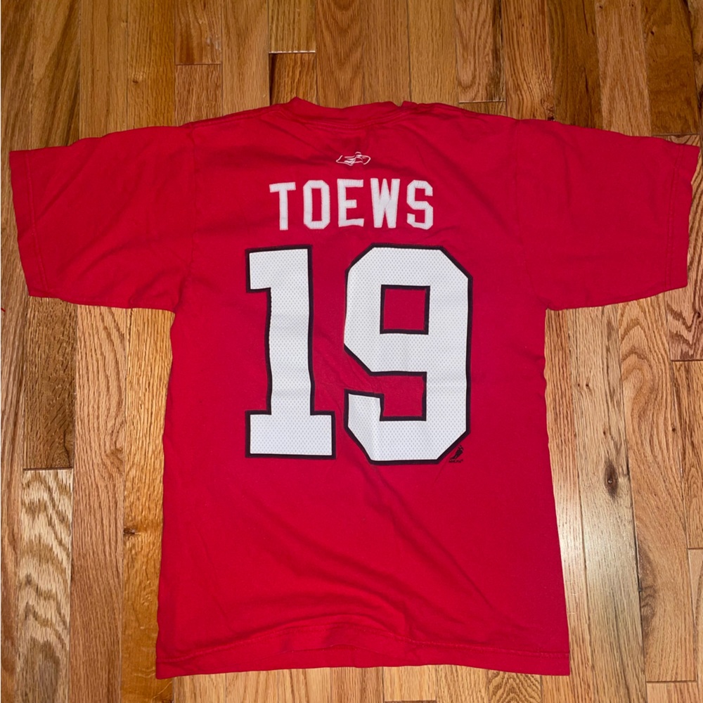 Chicago Blackhawks Jonathan Toews Jersey Tee
